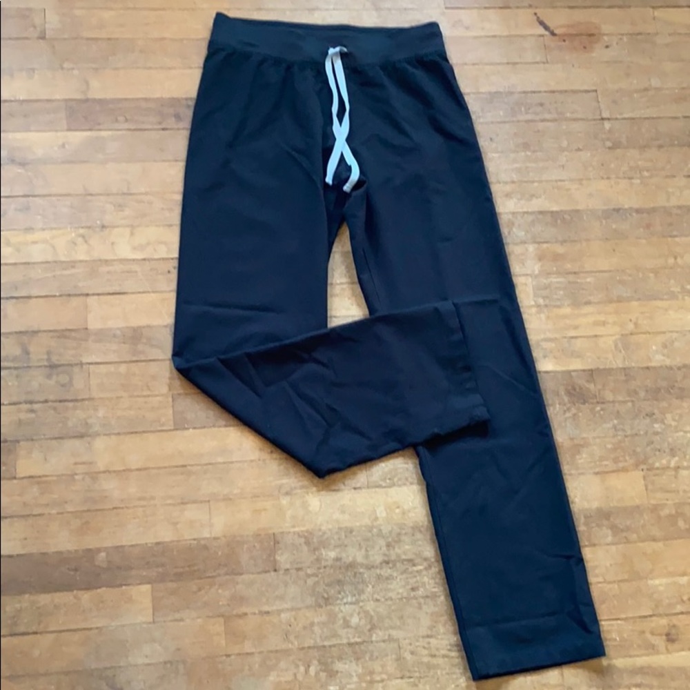 Women’s Black Figs Livingston Scrub pant